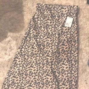 Cute long leopard tan and black skirt